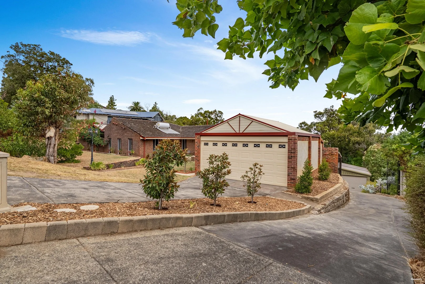 11 Bromfield Drive, Kelmscott WA 6111