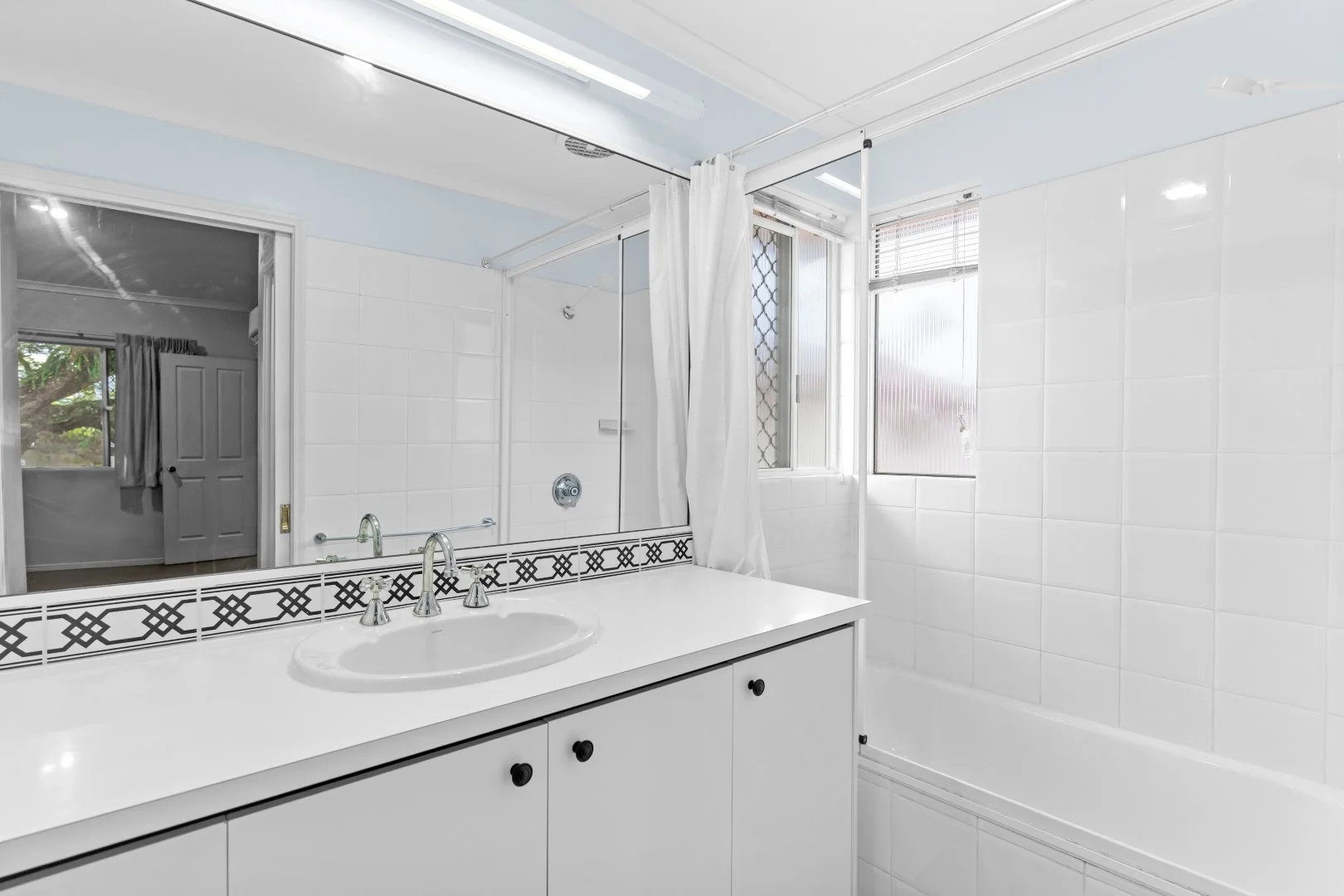 Additional image 8 of 8/67-71 Digger Street, Cairns North QLD 4870