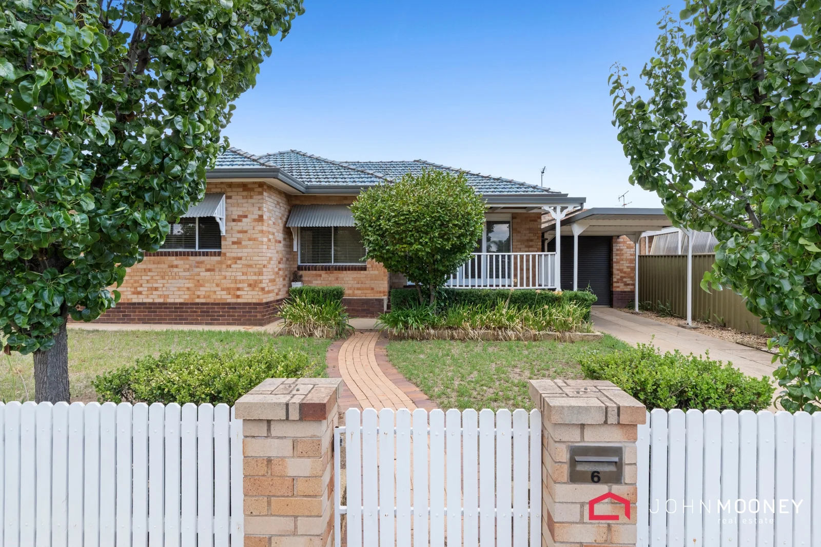 6 Birdwood Street, Ashmont NSW 2650