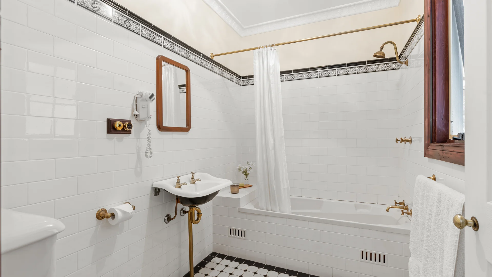Additional image 11 of 51 Princes Highway, Milton NSW 2538