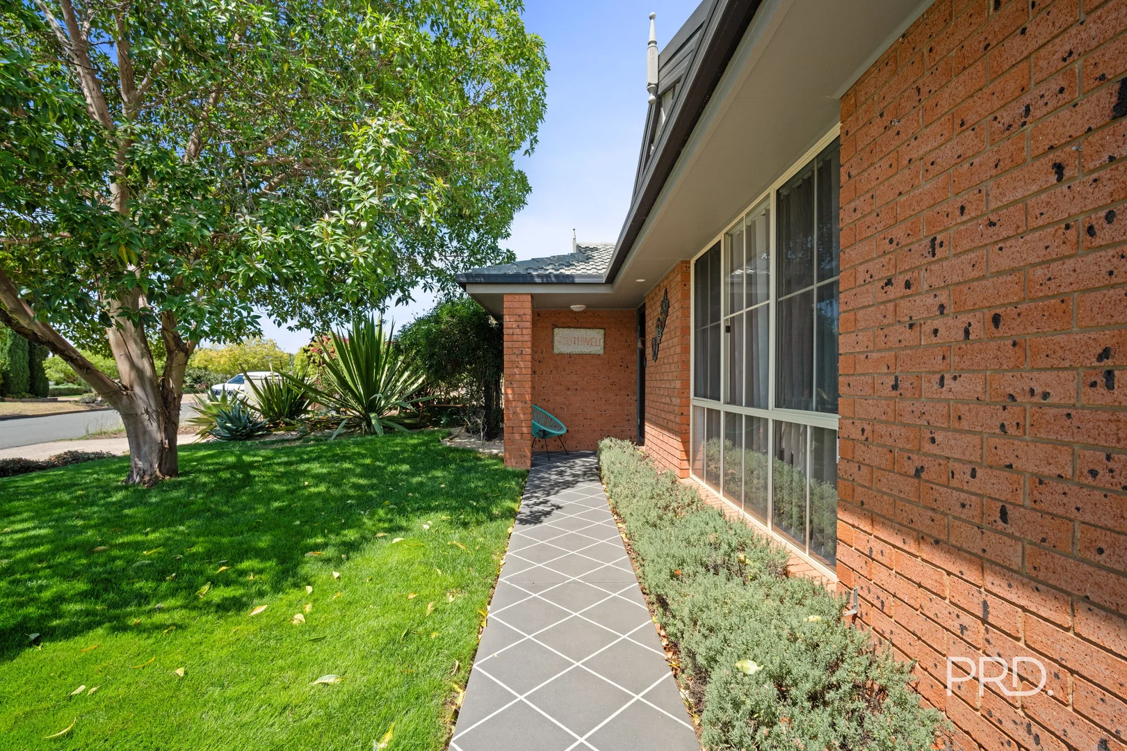 Additional image 3 of 33 Kirrang Avenue, Glenfield Park NSW 2650