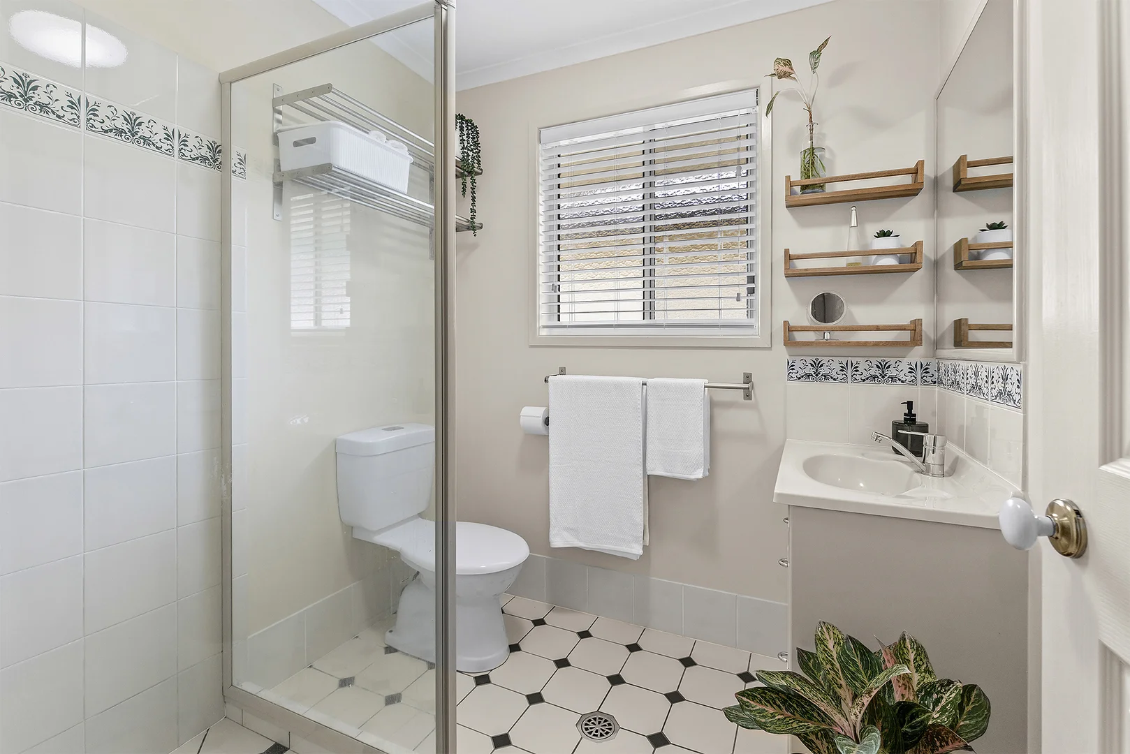 Additional image 9 of 30 Monroe Place, McDowall QLD 4053