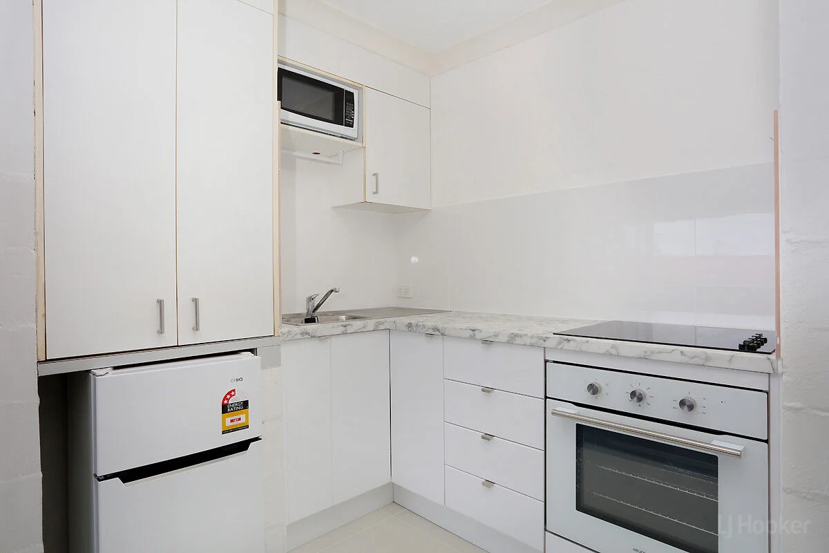 Additional image 10 of 6/16-18 Abalone Avenue, Paradise Point QLD 4216