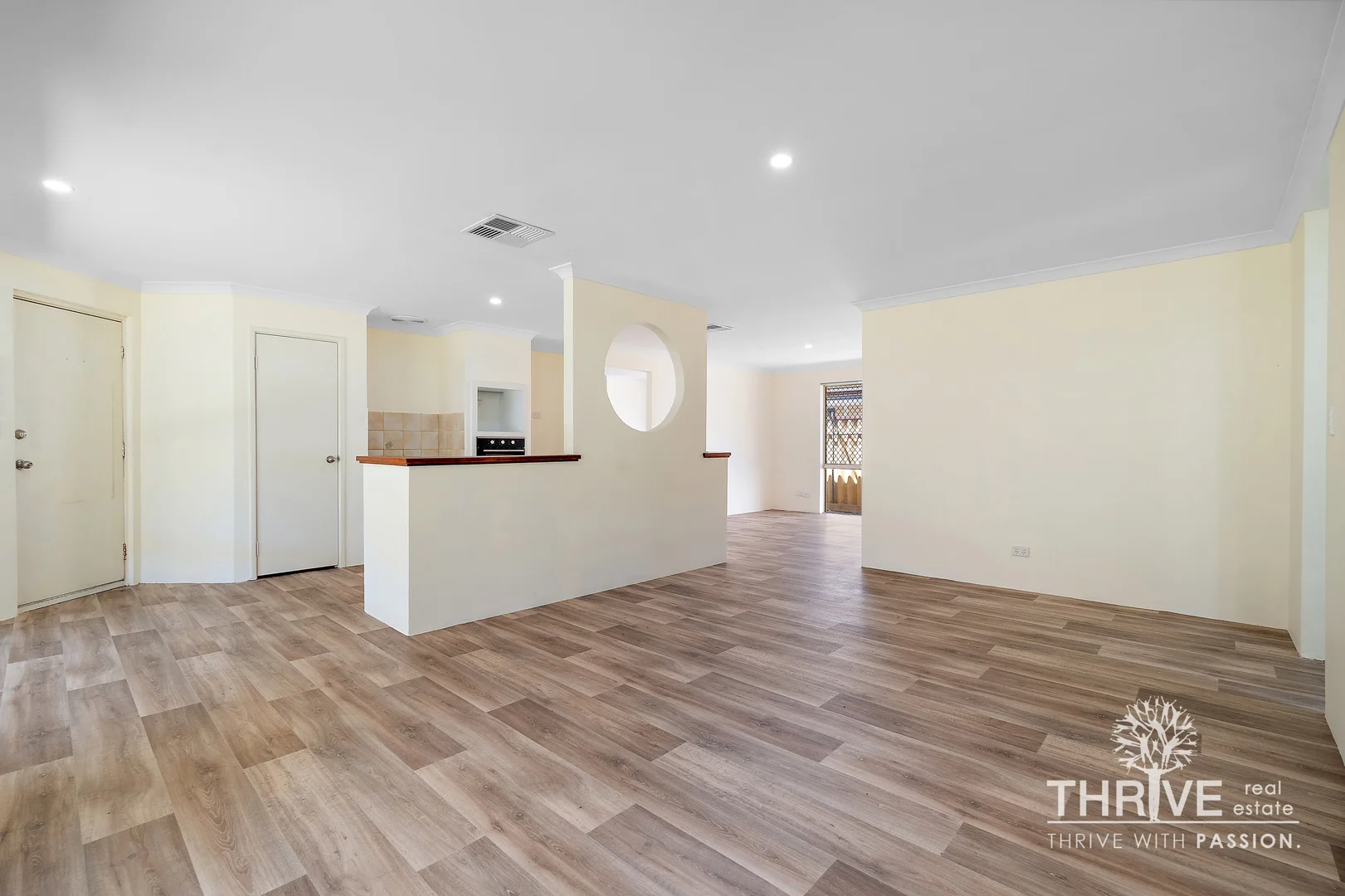 31 Indigo Circle, Warnbro WA 6169 photo 3
