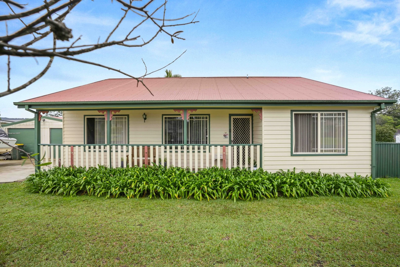 25 June Avenue, Basin View NSW 2540