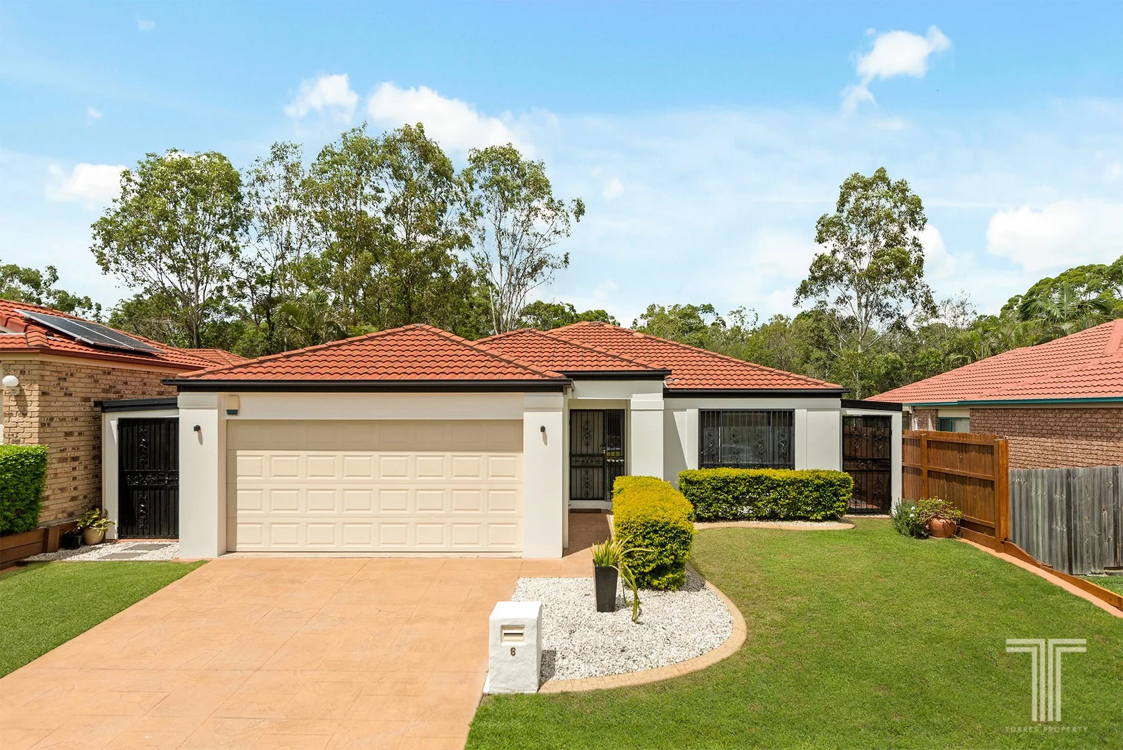 6 Coventry Circuit, Carindale QLD 4152