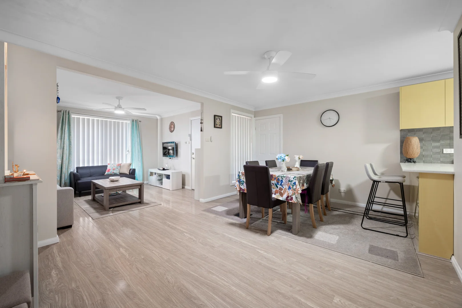 3/8 Sherack Place, Minto NSW 2566 photo 3