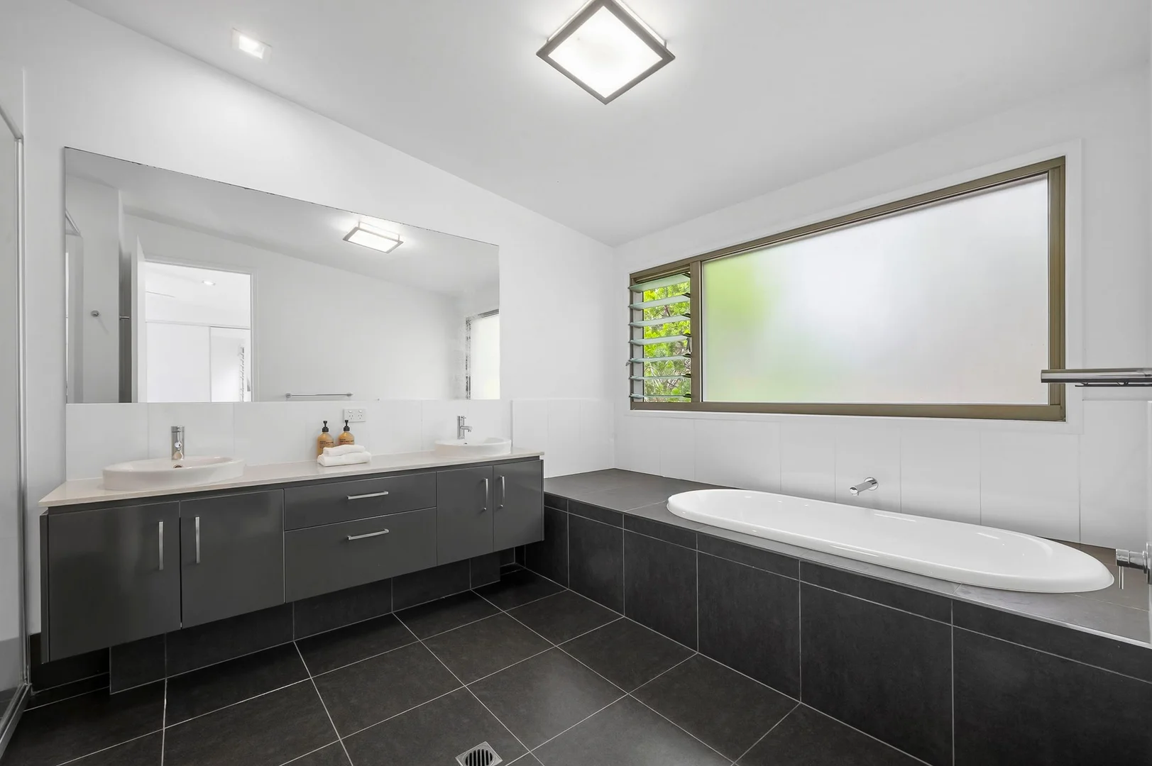 Additional image 16 of 15/90 Beach Road, Noosa North Shore QLD 4565