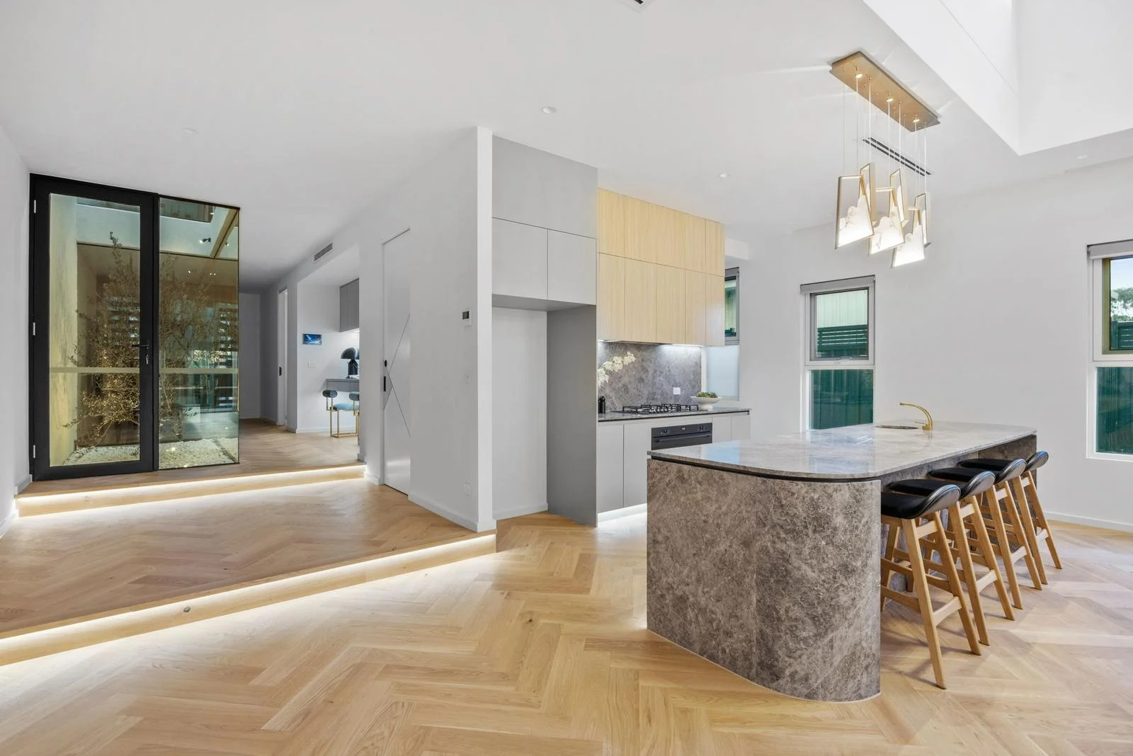 Additional image 3 of 272 Warrigal Road, Glen Iris VIC 3146