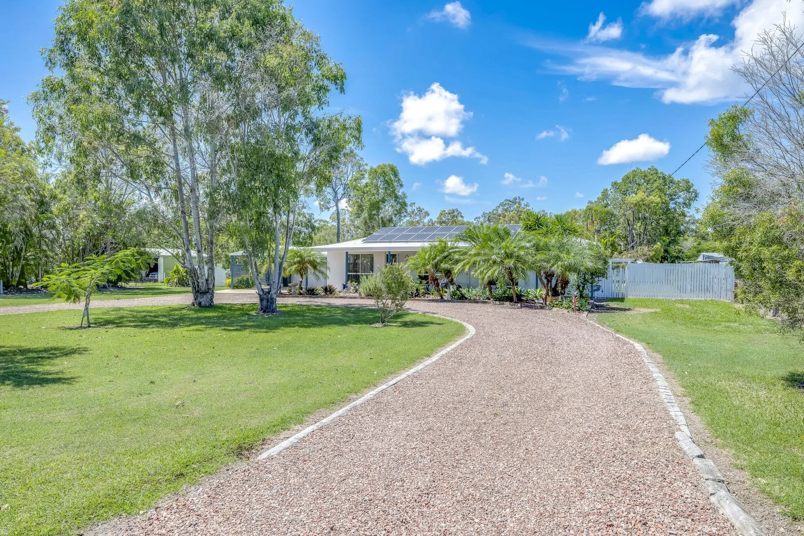 85 Pharlap Parade, Branyan QLD 4670