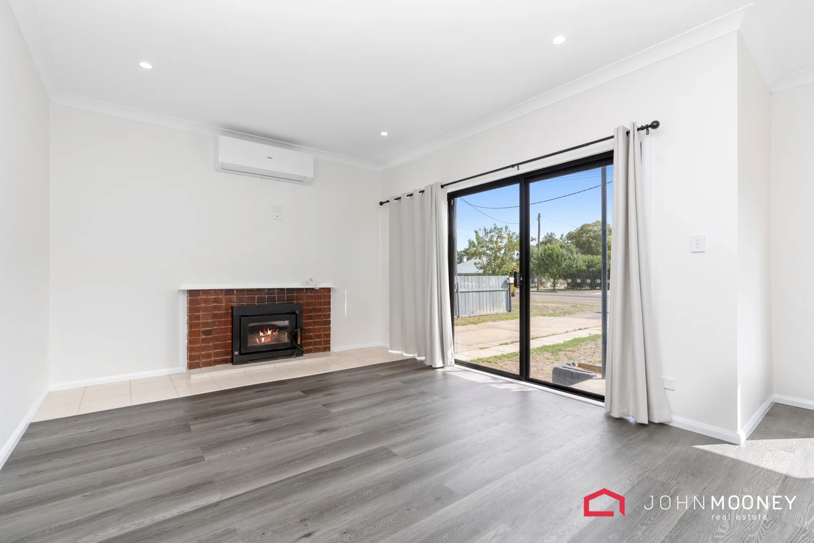 Additional image 14 of 7 Norman Street, The Rock NSW 2655