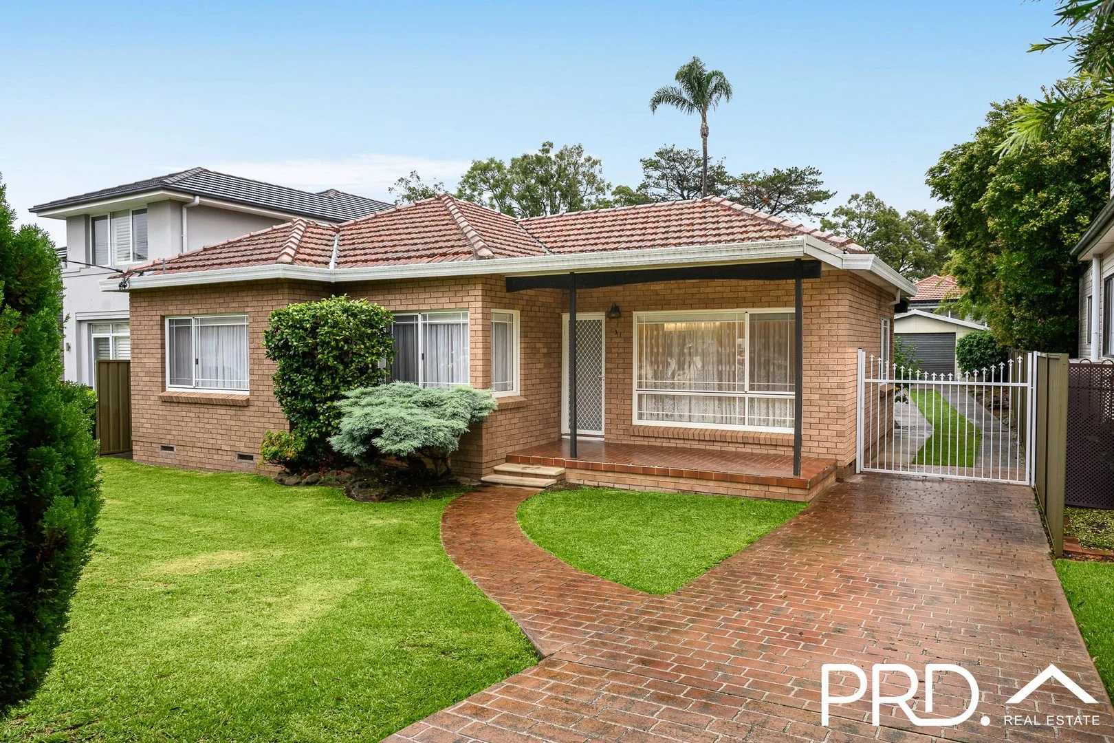 31 Austin Boulevard, Picnic Point NSW 2213