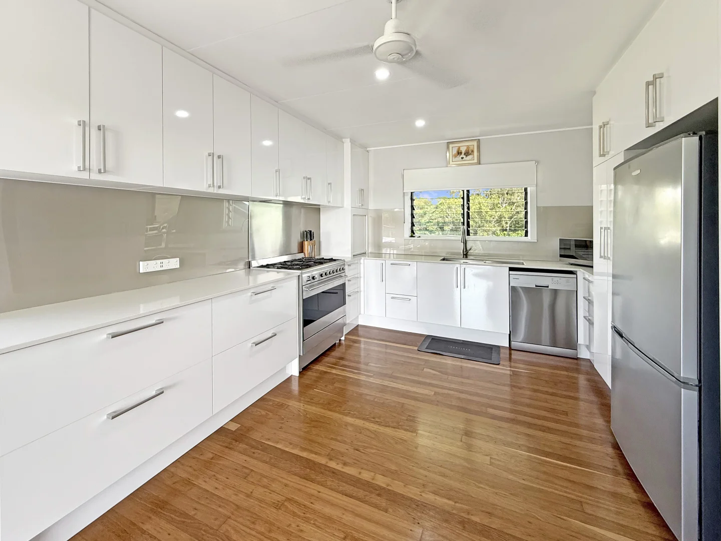 Additional image 3 of 74 John Dory Street, Taylors Beach QLD 4850