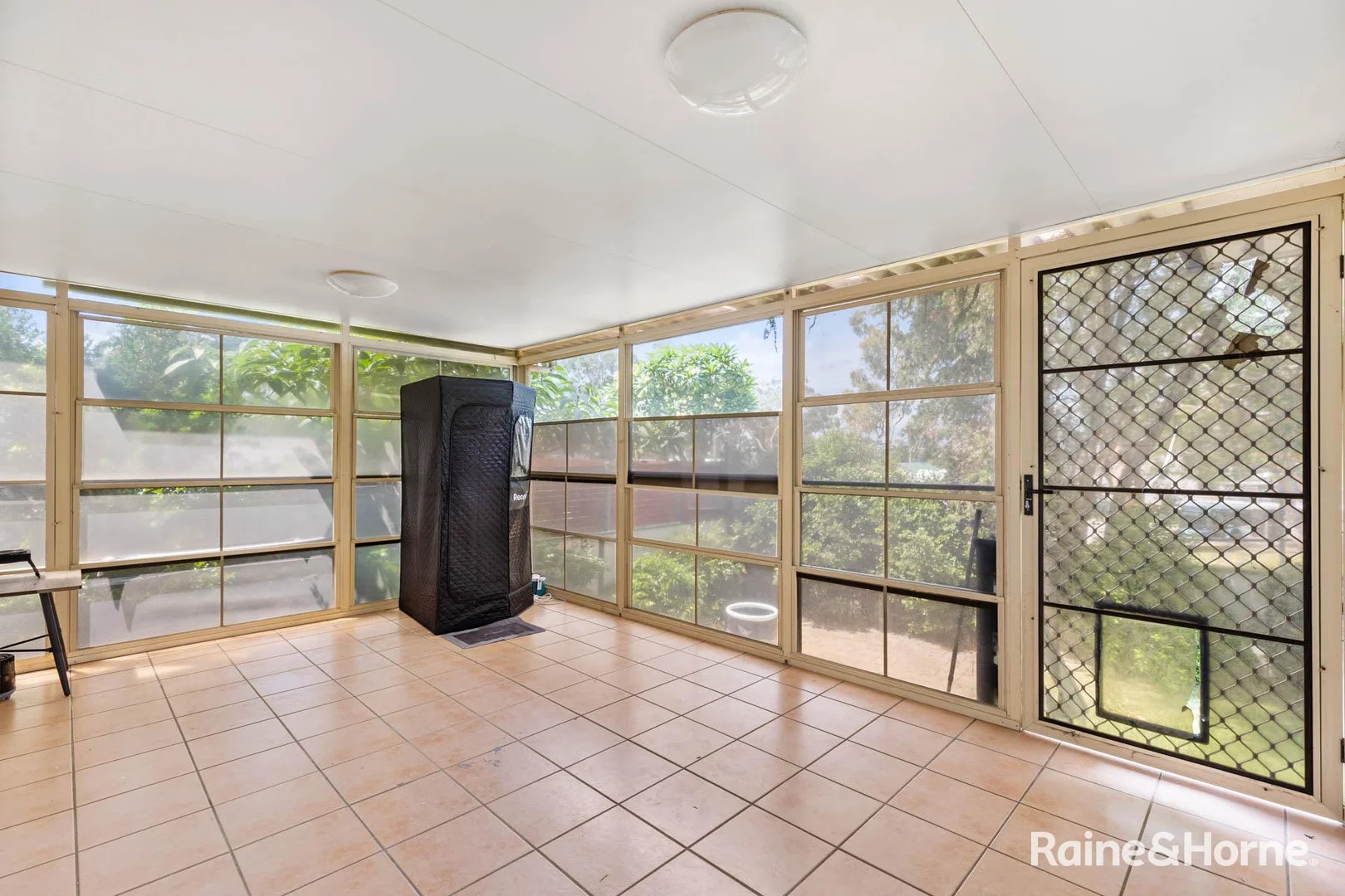 Additional image 7 of 16 Kananook Crescent, Belmont North NSW 2280