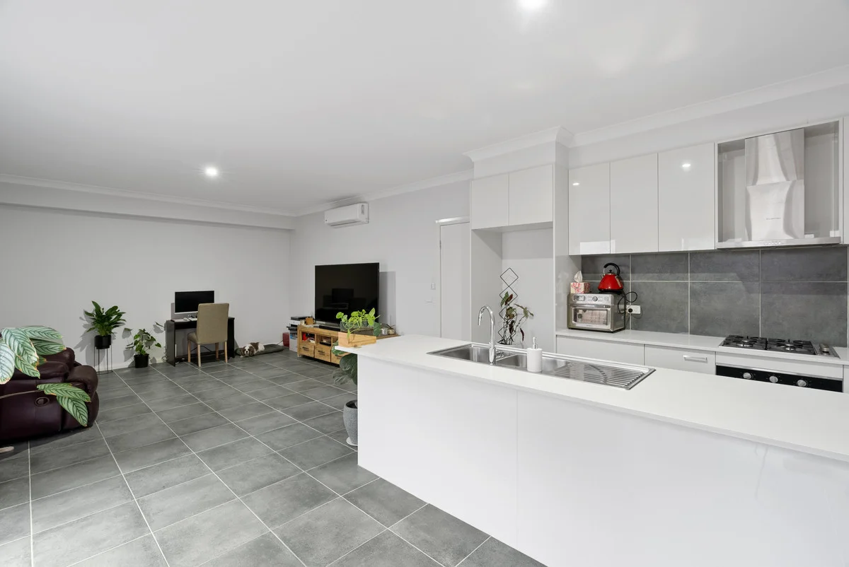 11 Lodge Street, Maddingley VIC 3340 photo 3
