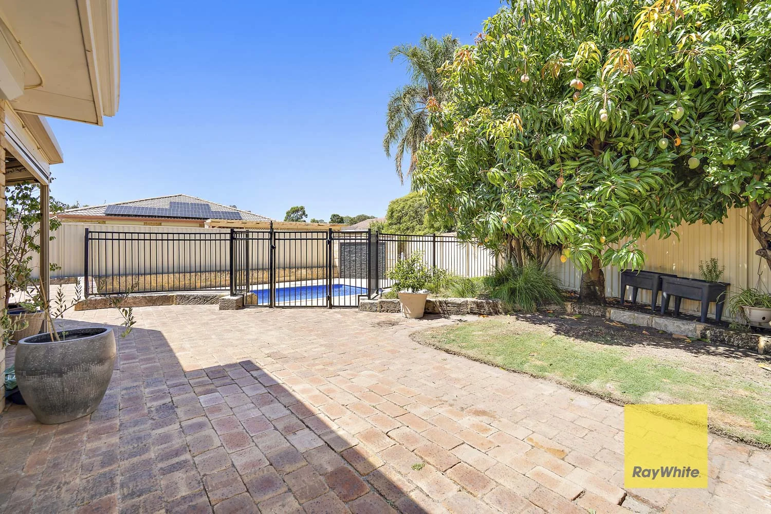 Additional image 22 of 4 Lakesend Road, Thornlie WA 6108