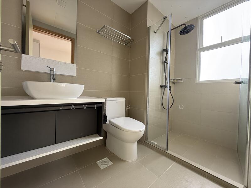 Additional image 10 of 48 Woodlands Drive 16