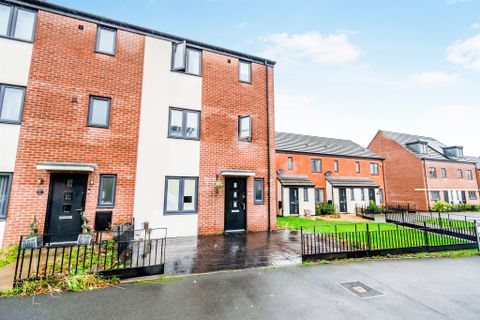 Mayflower Gardens, Akron Gate Oxley, Wolverhampton WV10