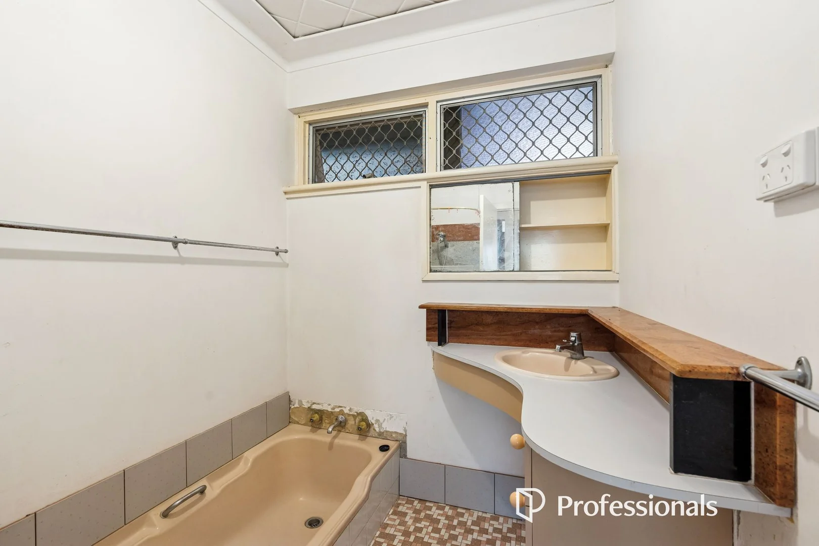 Additional image 14 of 10 Glen Road, Lesmurdie WA 6076
