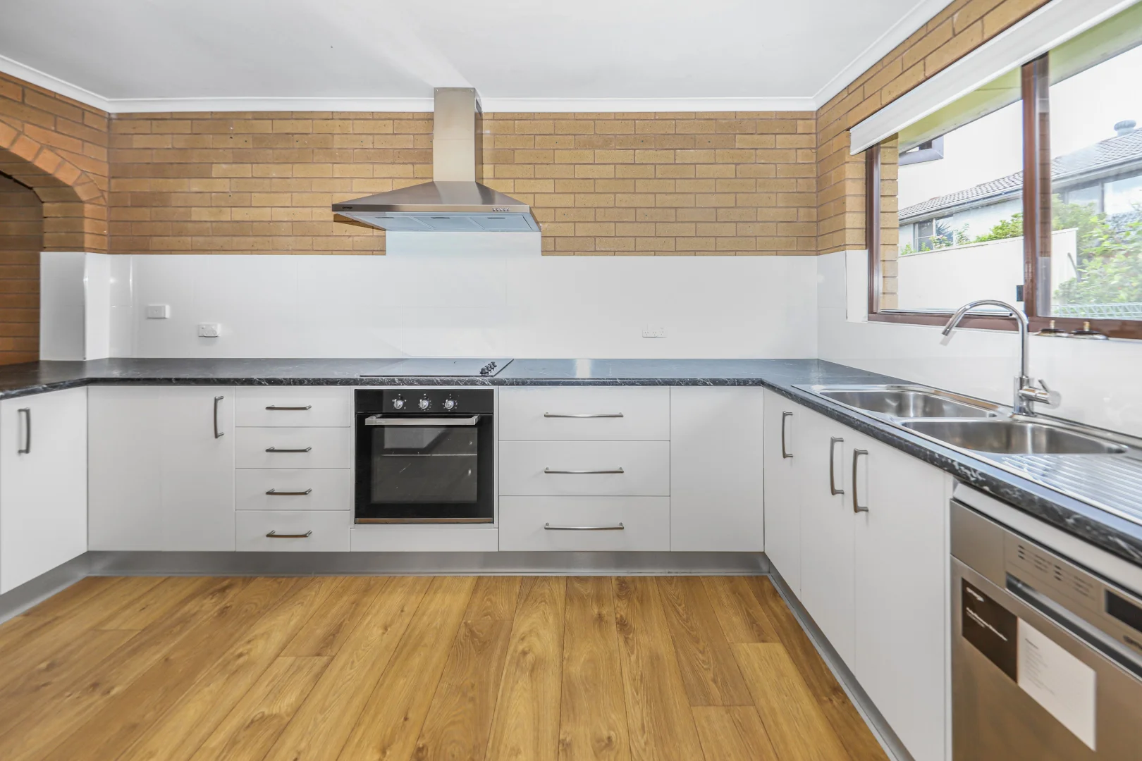 Additional image 7 of 2/7 Mangaroo Avenue, Tumut NSW 2720