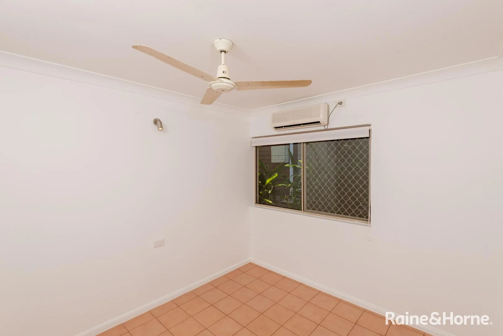 Additional image 13 of 3/39 Arlington Esplanade, Clifton Beach QLD 4879