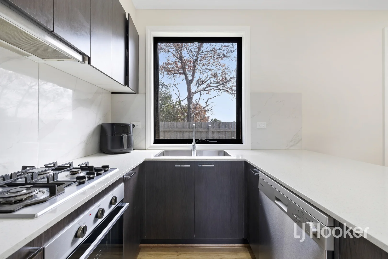 Additional image 3 of 2/29 Willow Drive, Hampton Park VIC 3976