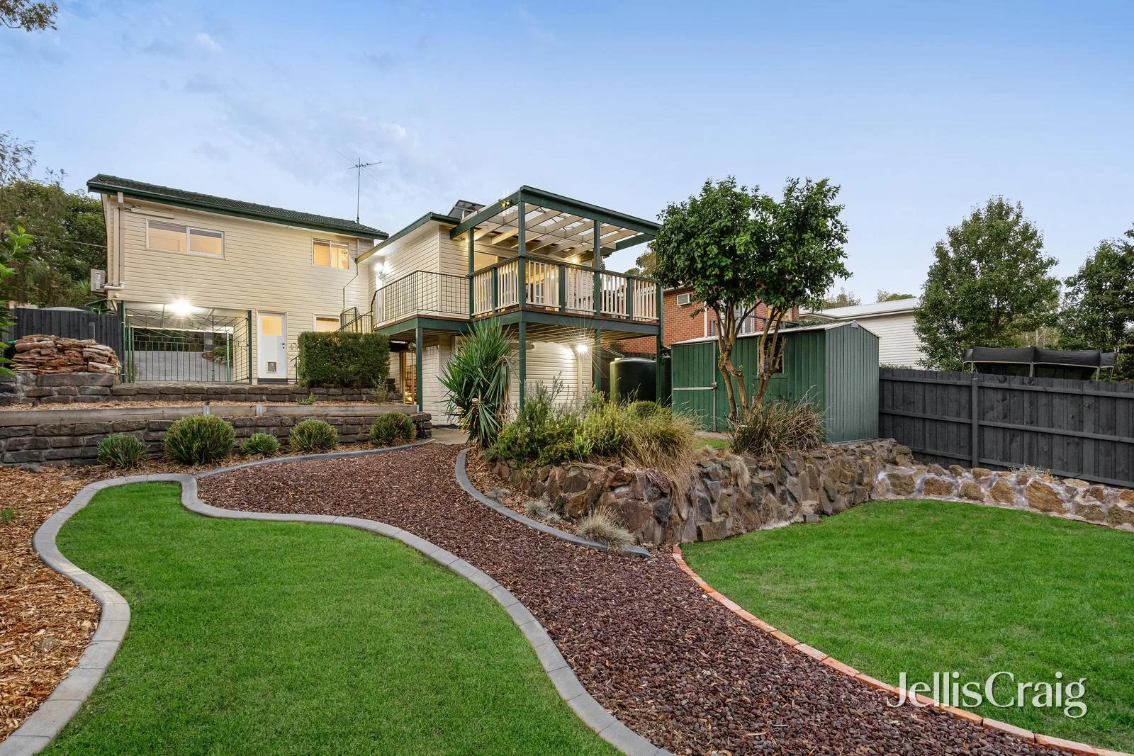 166 Beverley Road, Rosanna VIC 3084