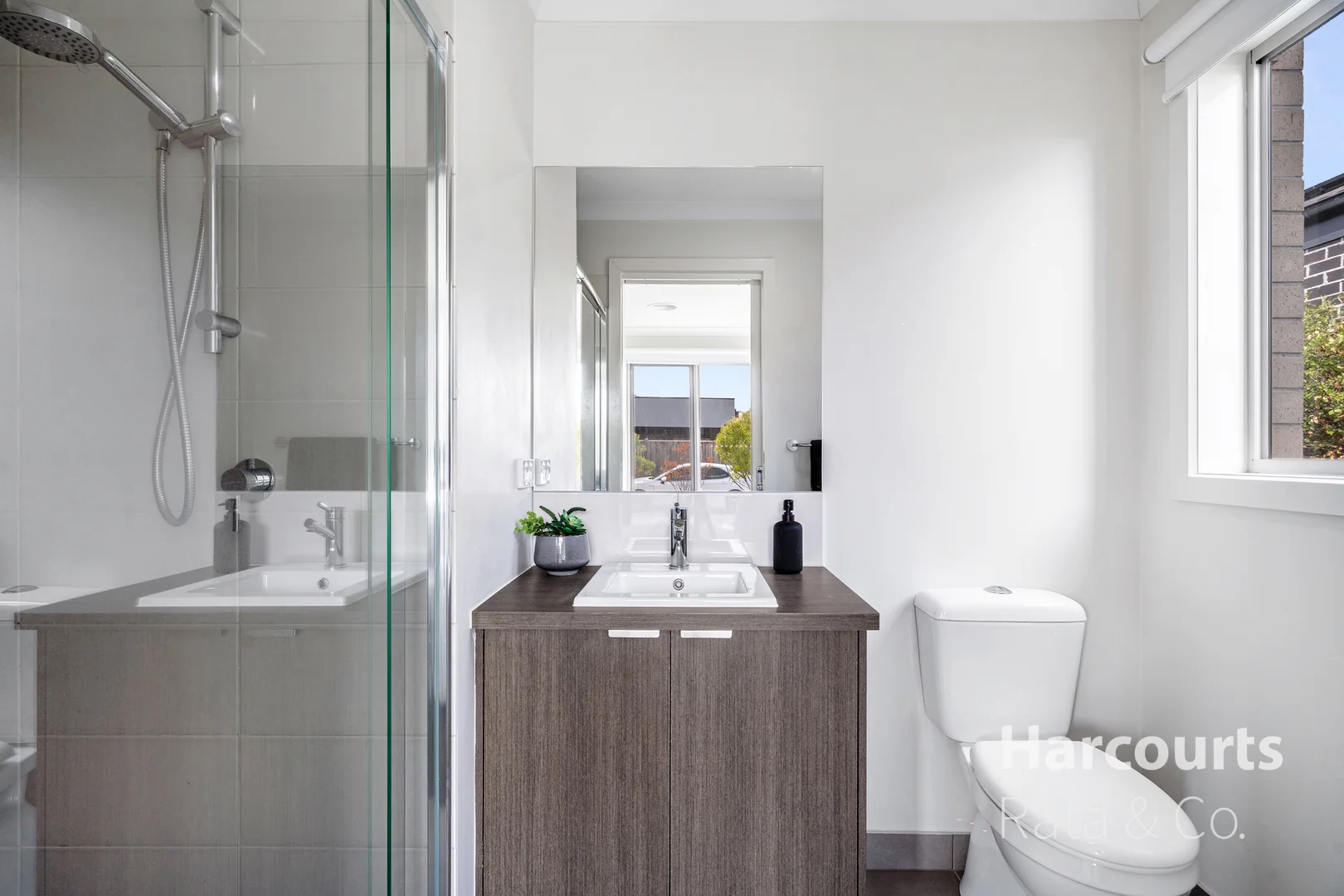 Additional image 11 of 6 Waterperry Close, Mickleham VIC 3064
