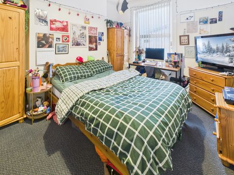 Beatrice Avenue, St Judes PL4