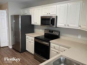 Additional image 3 of 2026 Greenview Dr, Carrollton, TX, 75010
