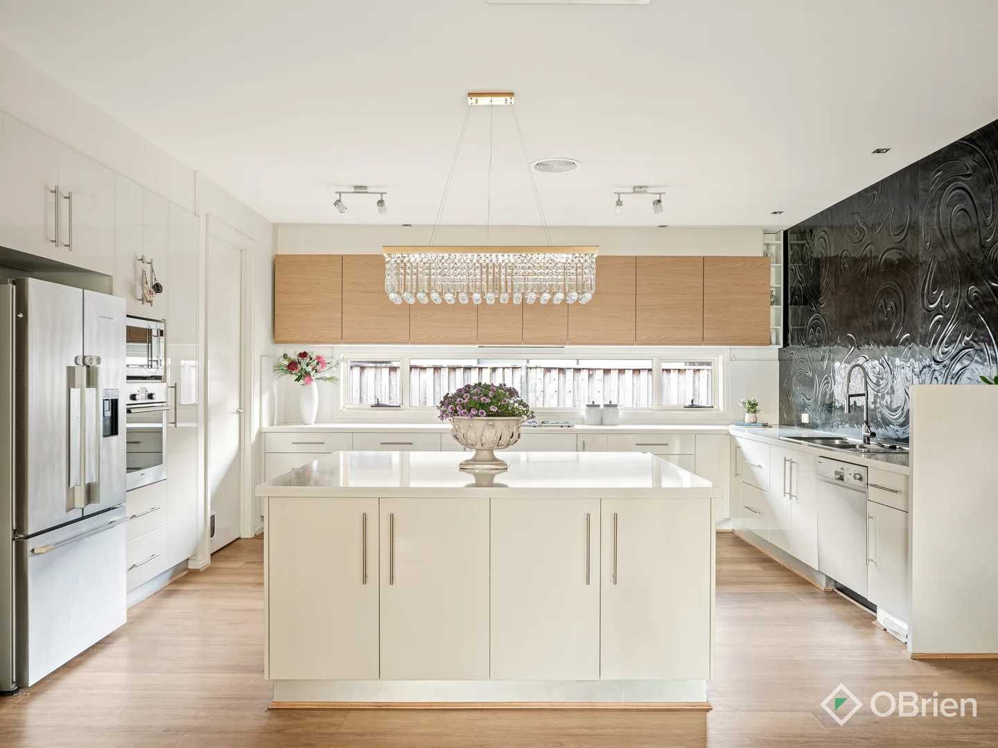Additional image 2 of 16 Leichhardt Court, Sandhurst VIC 3977