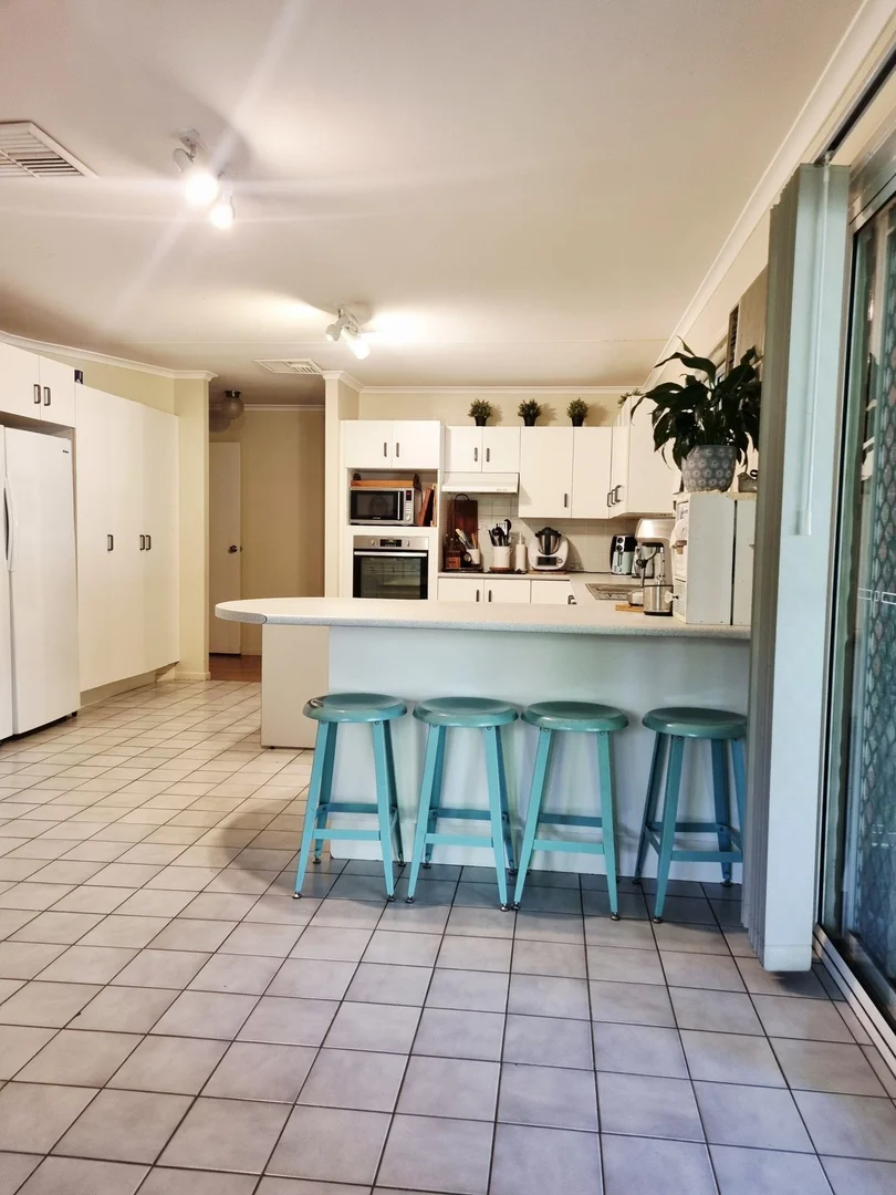 Additional image 10 of 20 Batavia Court, Emerald QLD 4720