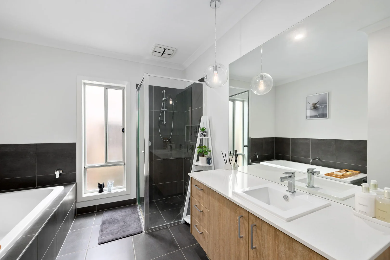 Additional image 4 of 18 Buckland Circuit, Werribee VIC 3030
