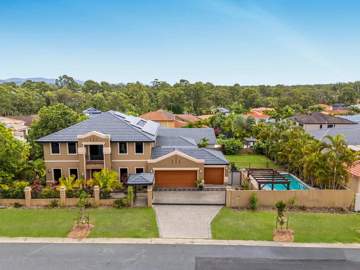 1 Parnham Court, Arundel QLD 4214