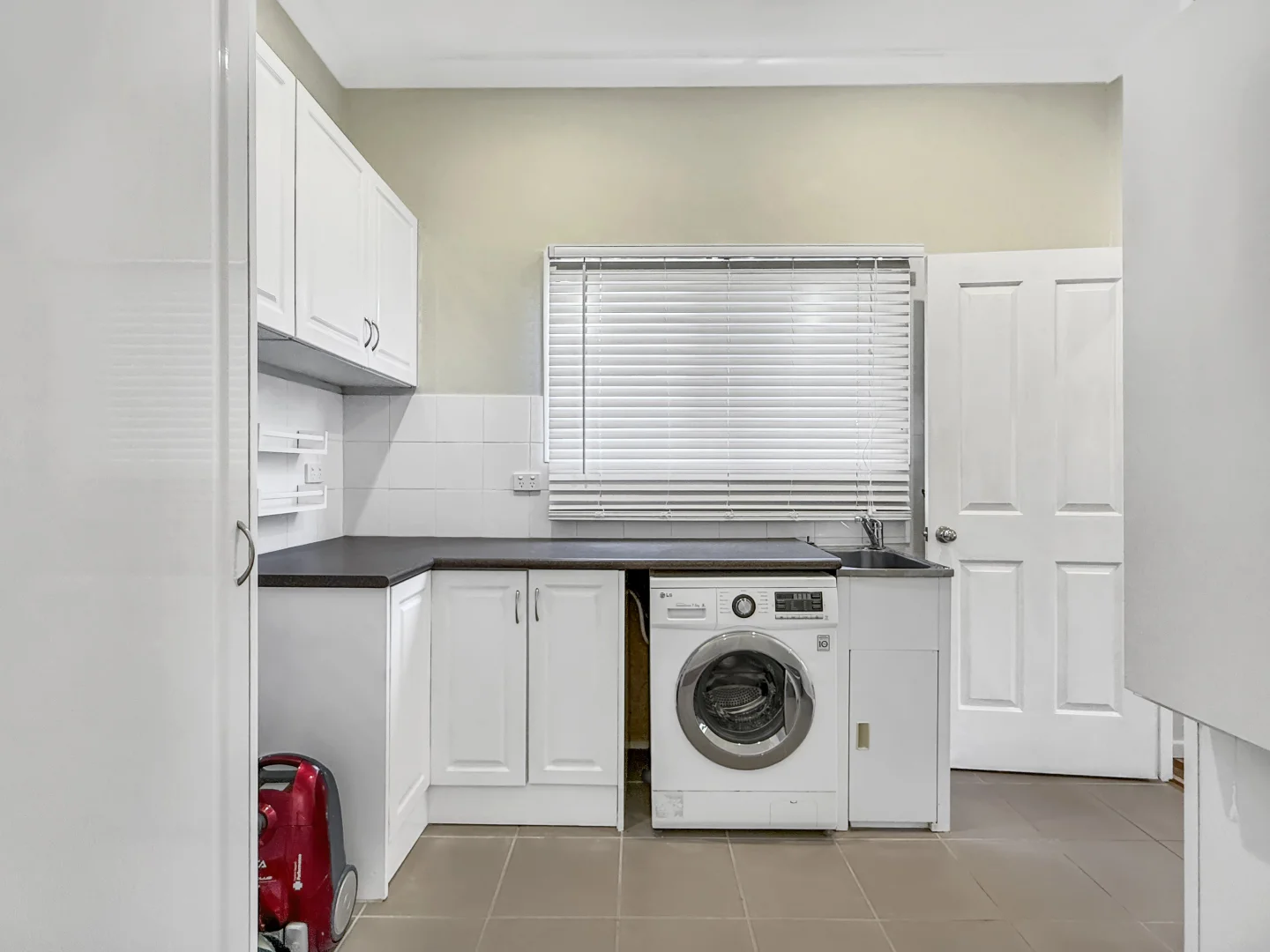 Additional image 15 of 39 Hayles Avenue, Arcadia QLD 4819