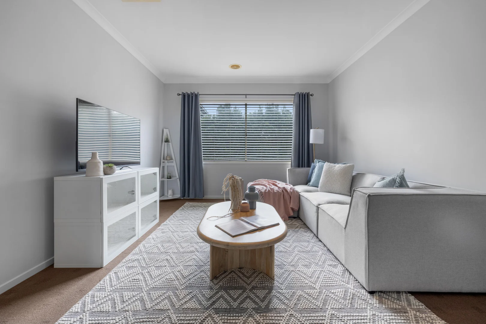 Additional image 16 of 10 Lumina Avenue, Cranbourne North VIC 3977