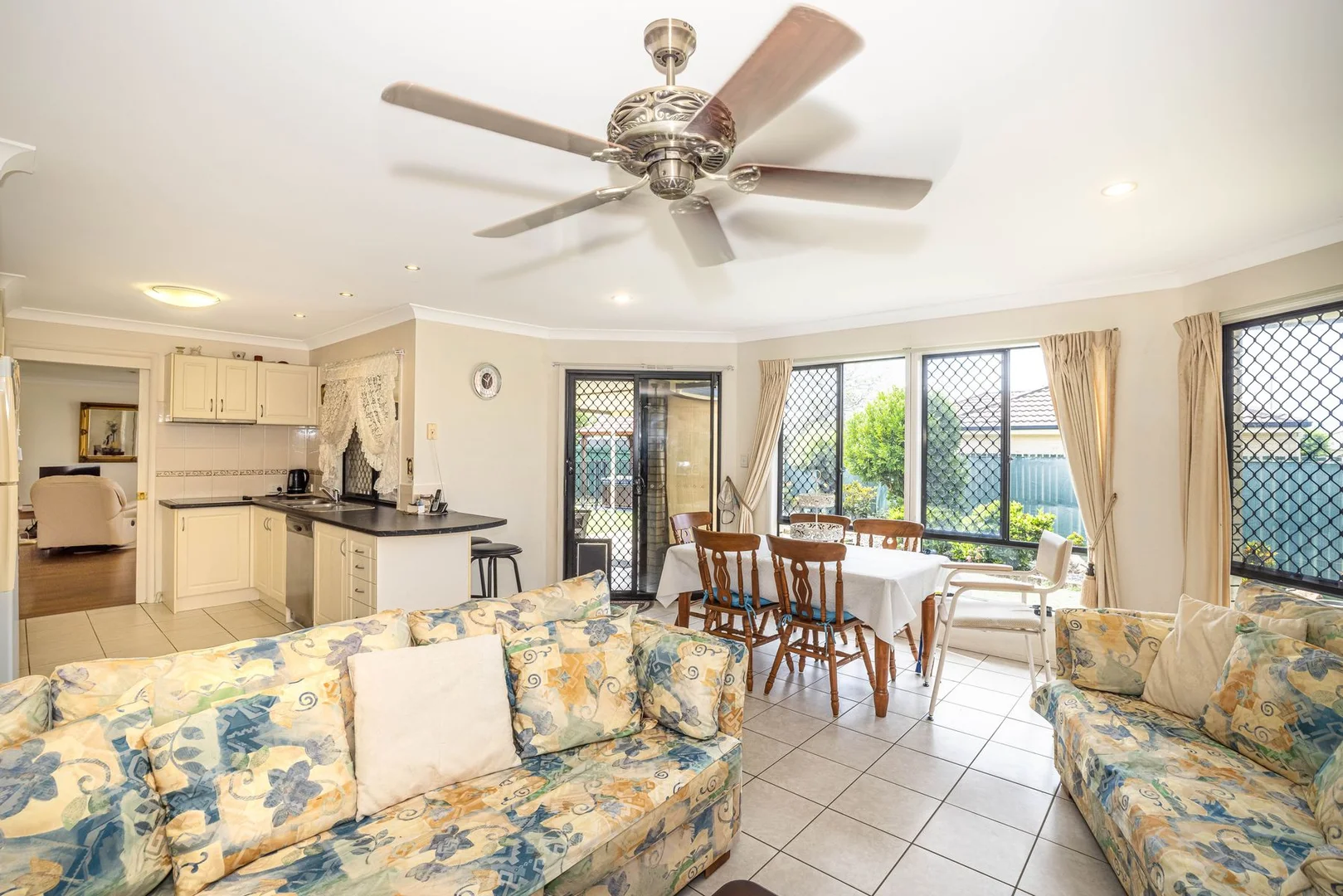 Additional image 4 of 33 Columbia Drive, Beachmere QLD 4510