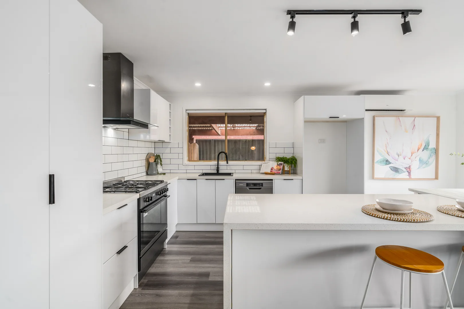 Additional image 8 of 6 Castlemaine Court, Corio VIC 3214