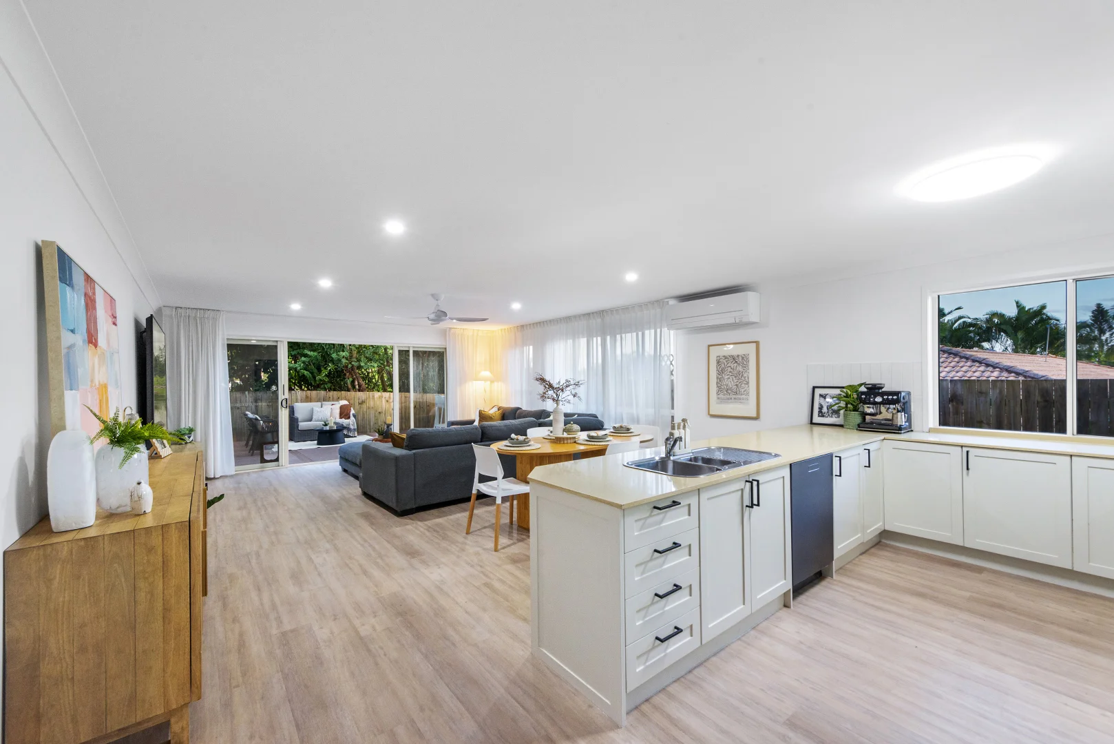 6/49 Usher Avenue, Labrador QLD 4215 photo 5