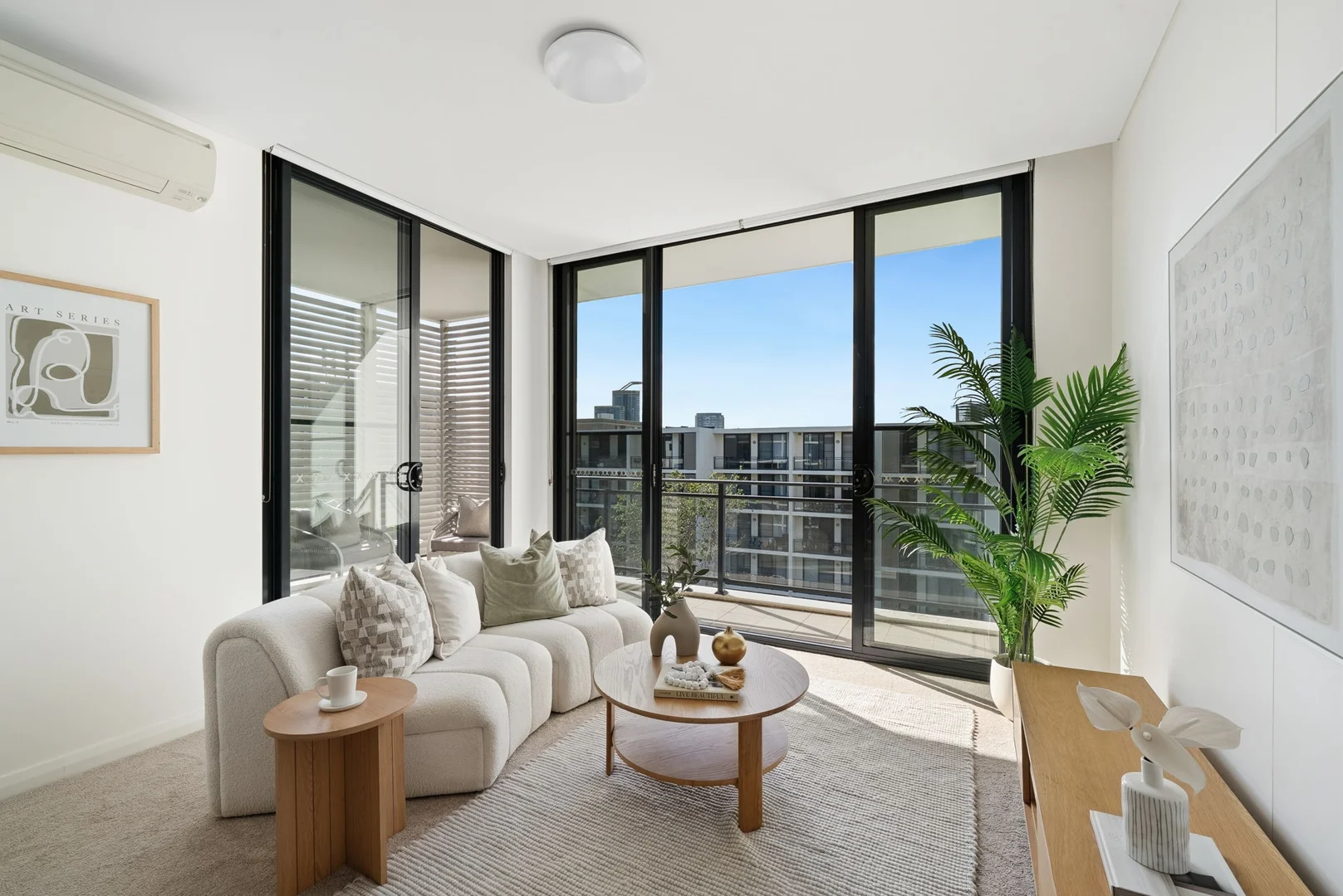 604/16 Corniche Drive, Wentworth Point NSW 2127 photo 3