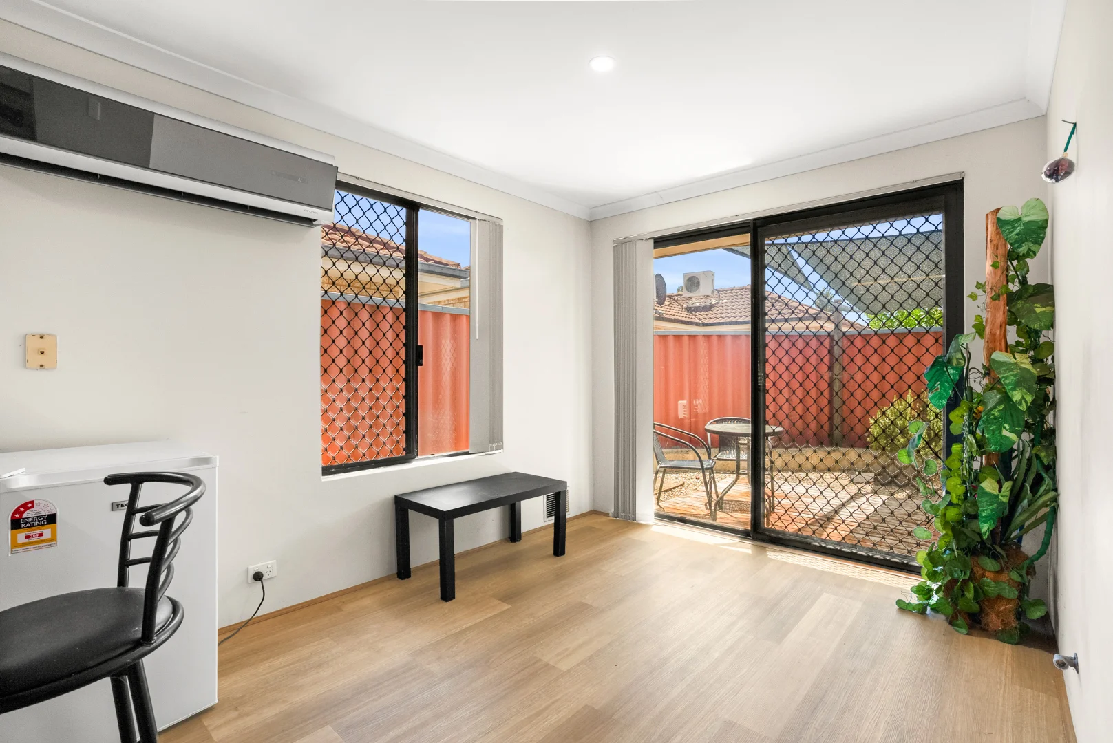 3/4 Moreton Crescent, Warnbro WA 6169 photo 5