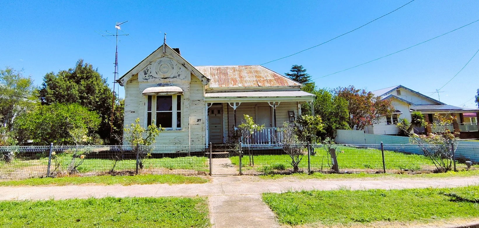 27 East Street, Grenfell NSW 2810