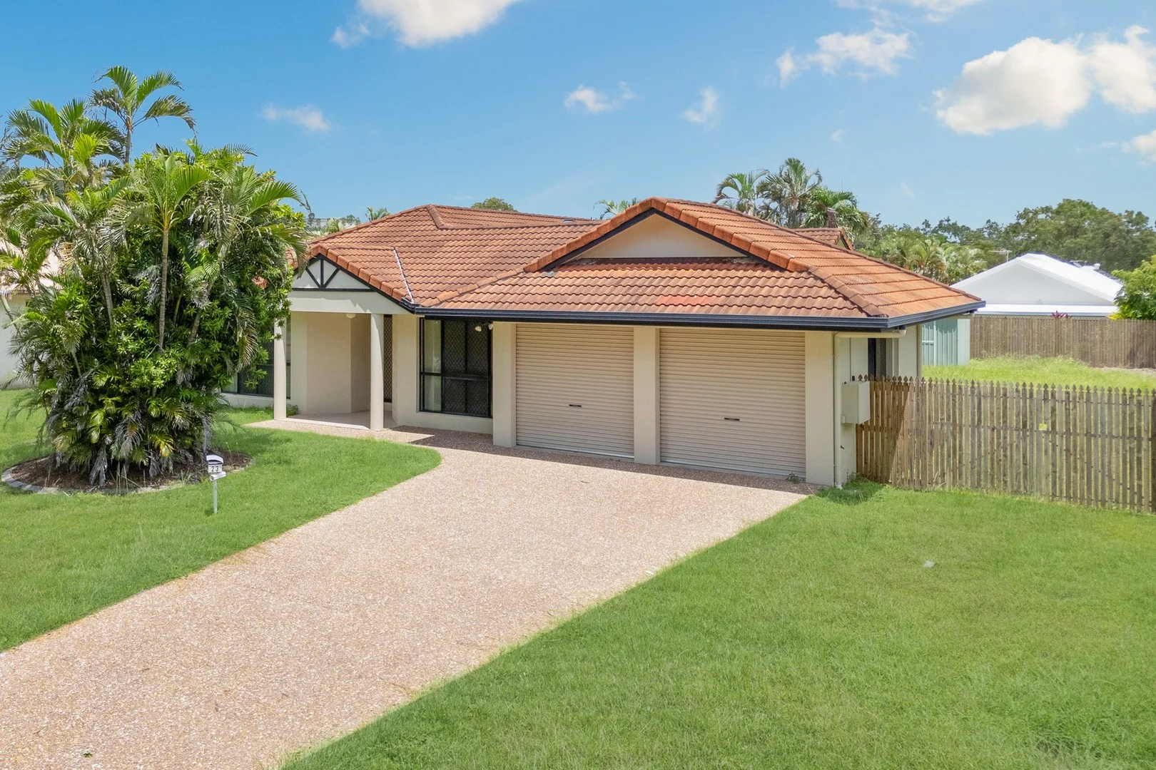 23 Columbia Way, Douglas QLD 4814