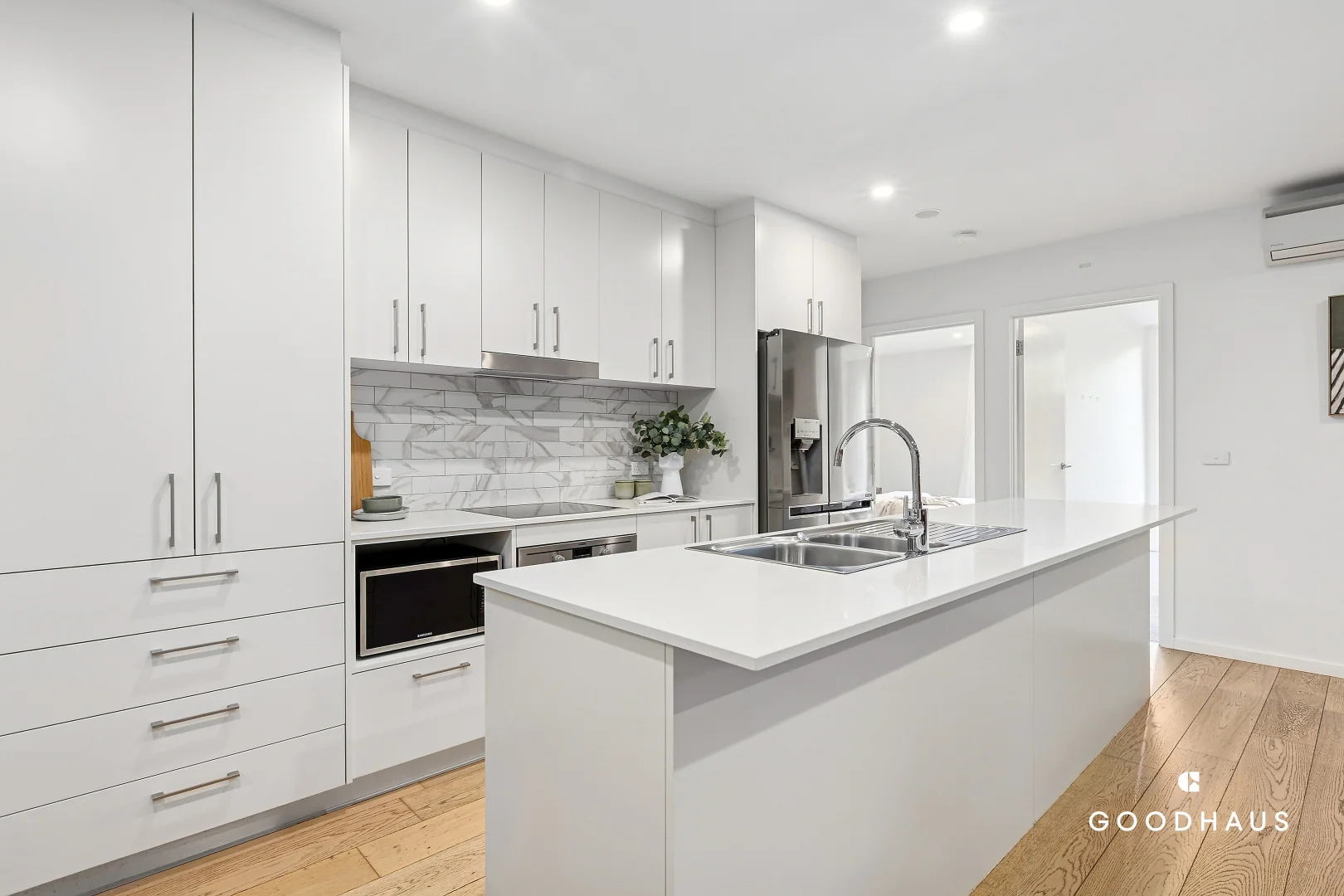 Additional image 3 of 6/111 Canberra Avenue, Griffith ACT 2603