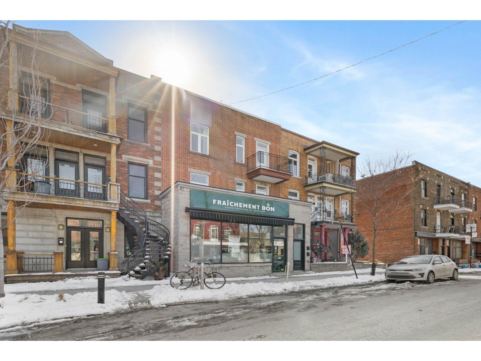 1830 Av. Laurier E.