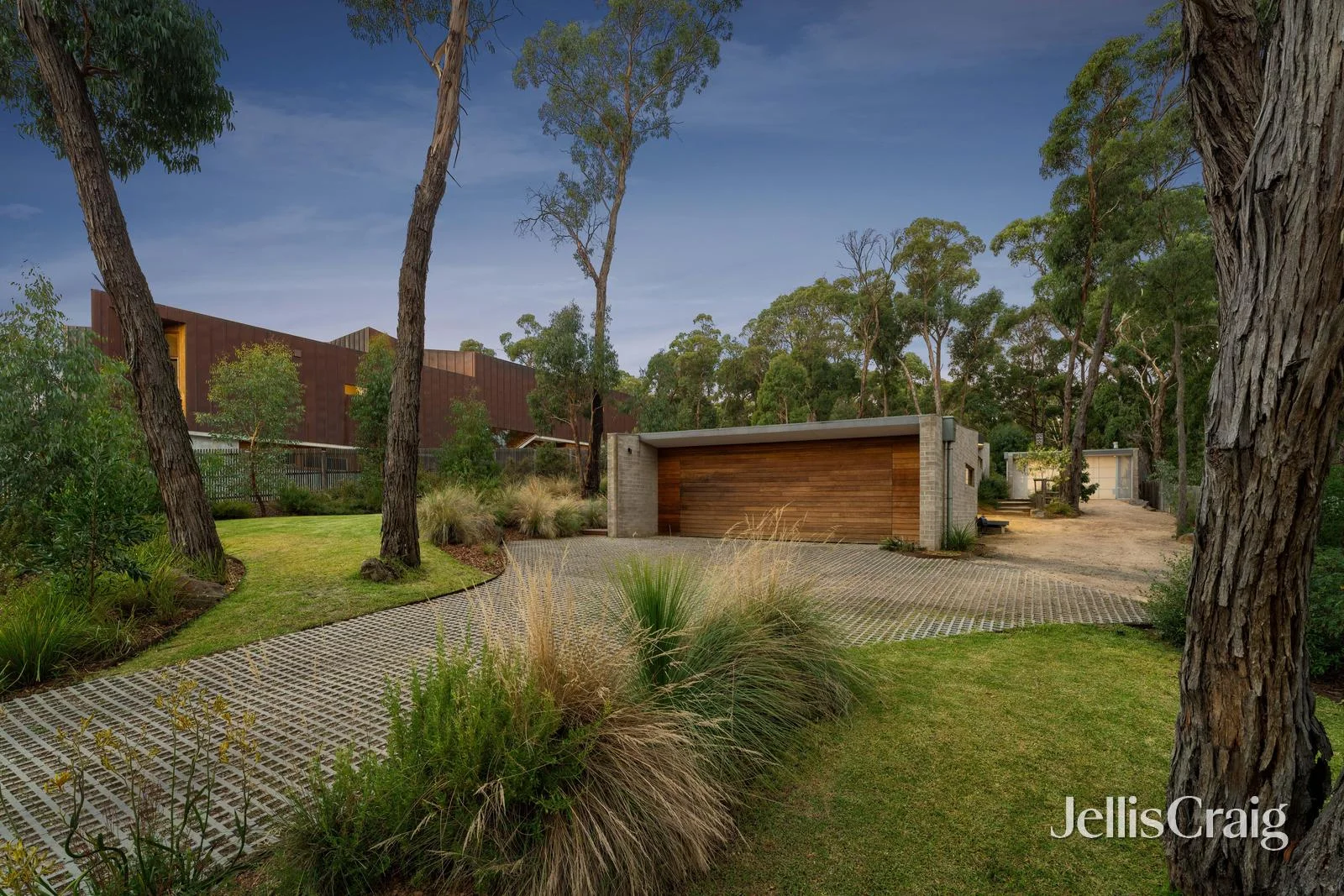 Additional image 35 of 5 Palentino Place, Brown Hill VIC 3350