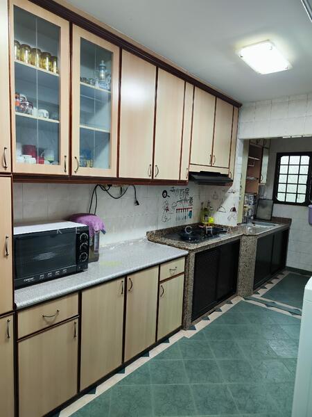 953 Hougang Avenue 9 photo 2