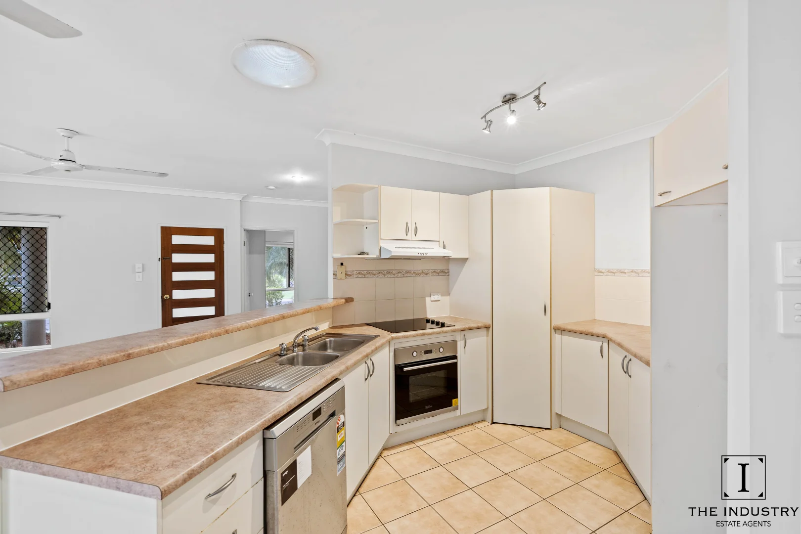 Additional image 3 of 13 Maurice Street, Kewarra Beach QLD 4879