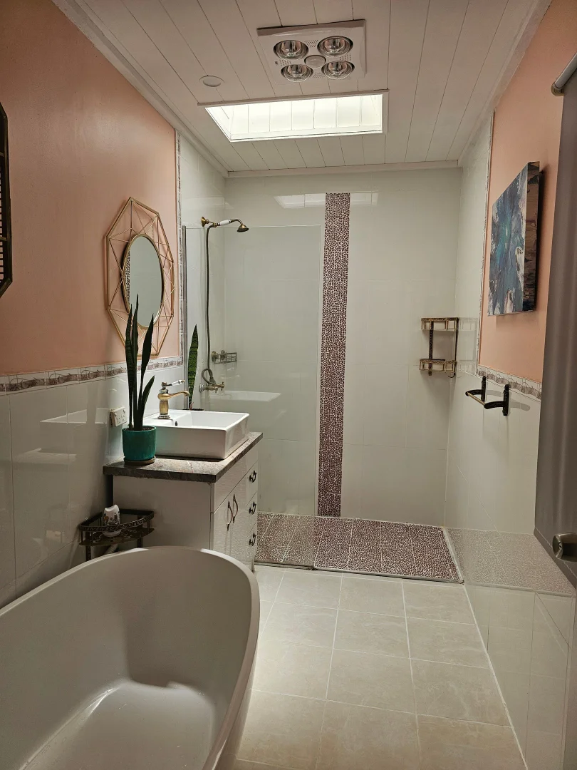 Additional image 3 of 61 Lucas Drive, Lamb Island QLD 4184