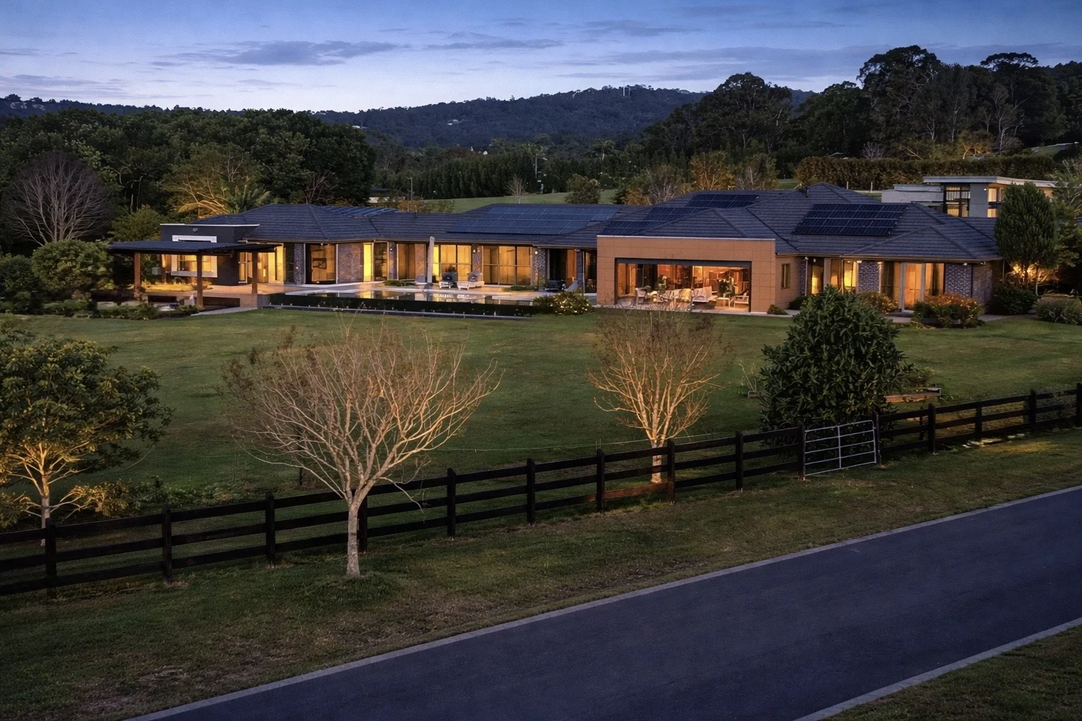 25 Warwick Lane, Samford Valley QLD 4520